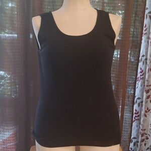 Sleeveless black t shirt